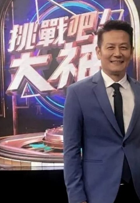泄密流出反差婊眼镜御姐徐艺然被视频网友财子哥宾馆捆绑调教小逼逼还如处女般粉嫩粉 - 小乳头