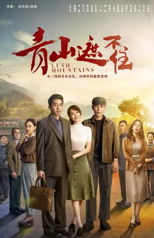 旅游景区公厕自拍大学生背包客情侣突然性起在旅游景区的公厕里对着镜子啪啪自拍眼镜妹好骚啊下面好多白浆 - 小乳头